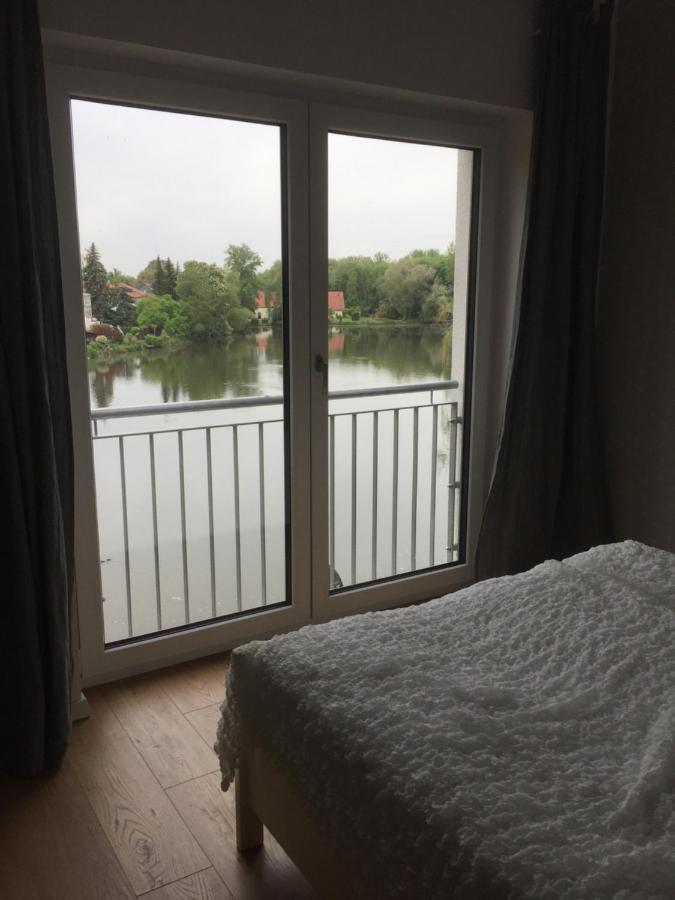 Familienfreundliche Ferienwohnung Am See Sommerda Bagian luar foto