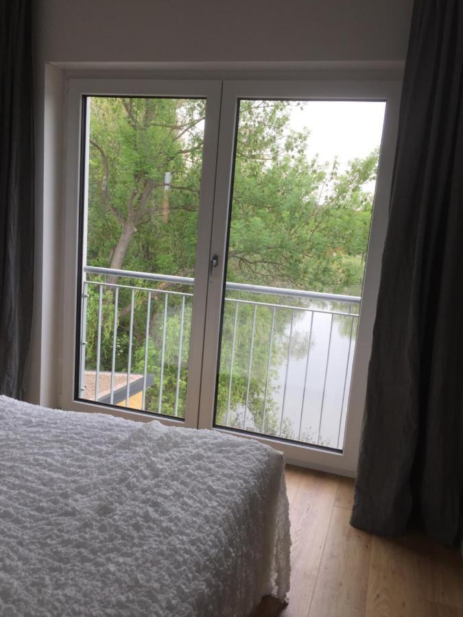 Familienfreundliche Ferienwohnung Am See Sommerda Bagian luar foto