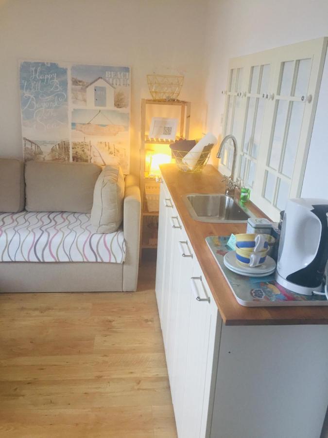 Familienfreundliche Ferienwohnung Am See Sommerda Bagian luar foto