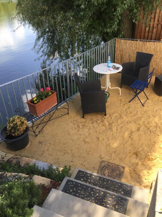 Familienfreundliche Ferienwohnung Am See Sommerda Bagian luar foto